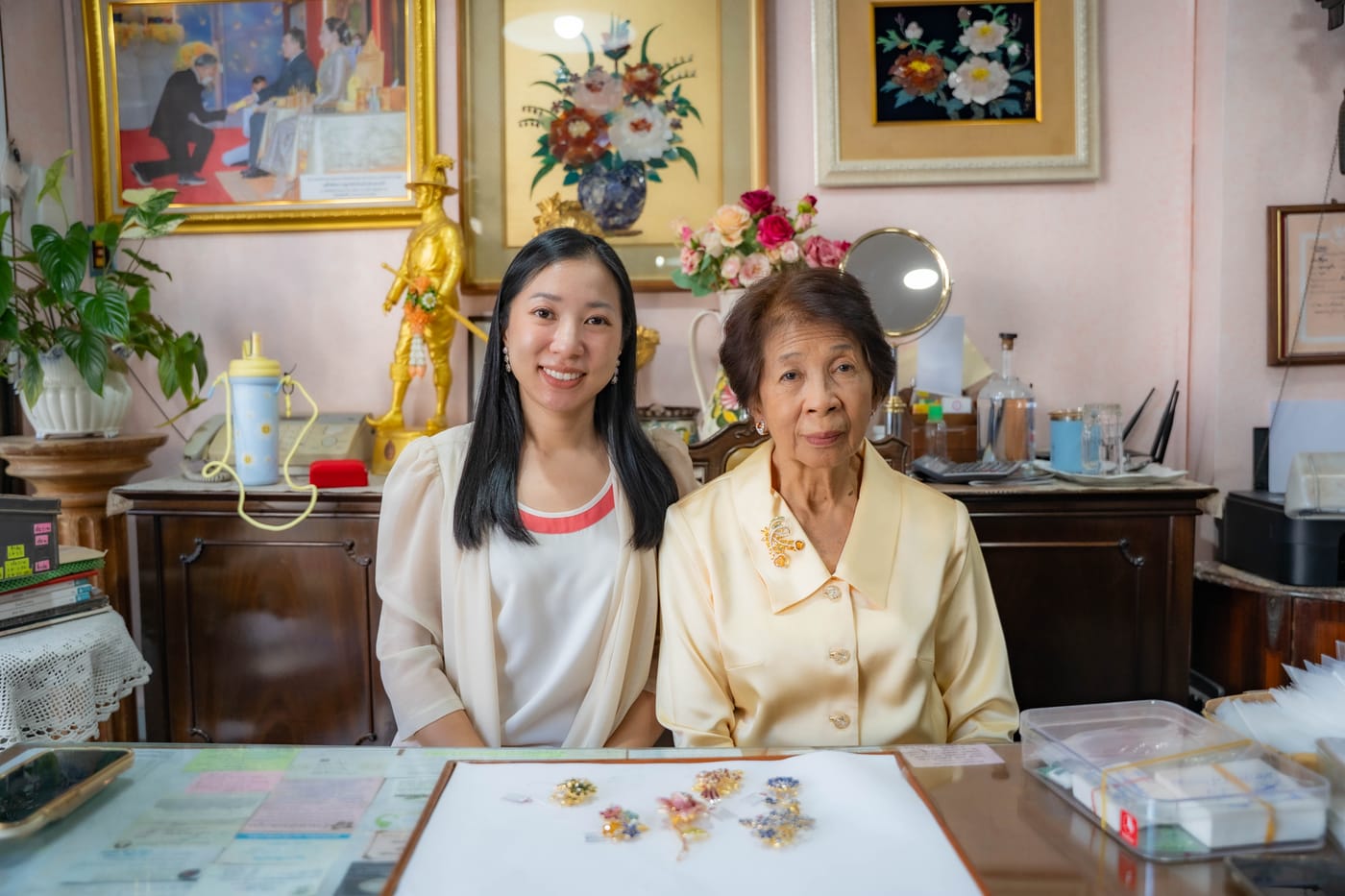 คุณจันและคุณแม่ฤดี